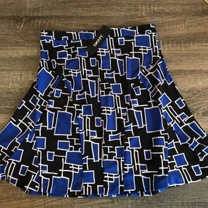 NWT DKNY Geometric Flare Skirt Navy Black White